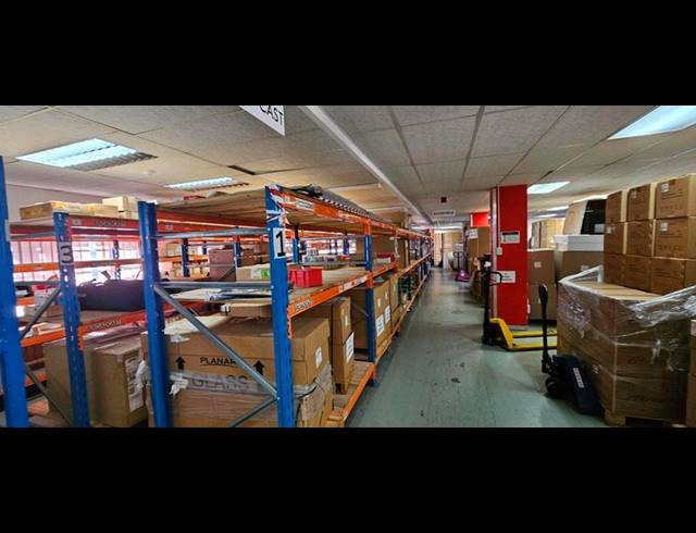 OFFICE PROPERTY TO RENT IN HALFWAY HOUSE